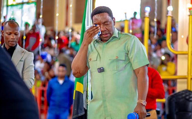 Makonda Amwaga Chozi Akitoa Sababu za Kugombea Ubunge 