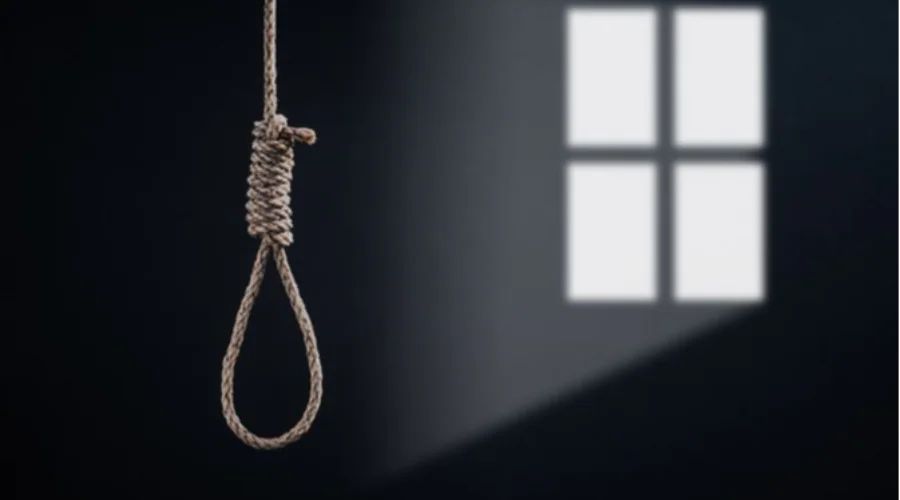 Mume Ajinyonga Mke Akiwa Bafuni