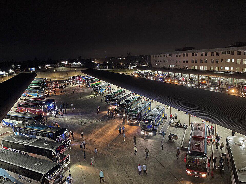 Mbinu za Kupata Usafiri Bora kwa Wasafiri wa Ardhini