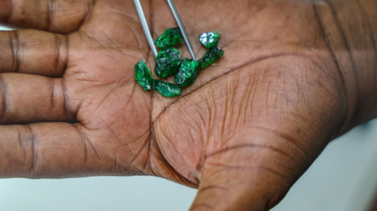 Serikali Yashauriwa Kuitambua Green Garnet Yenye Thamani Kubwa Duniani