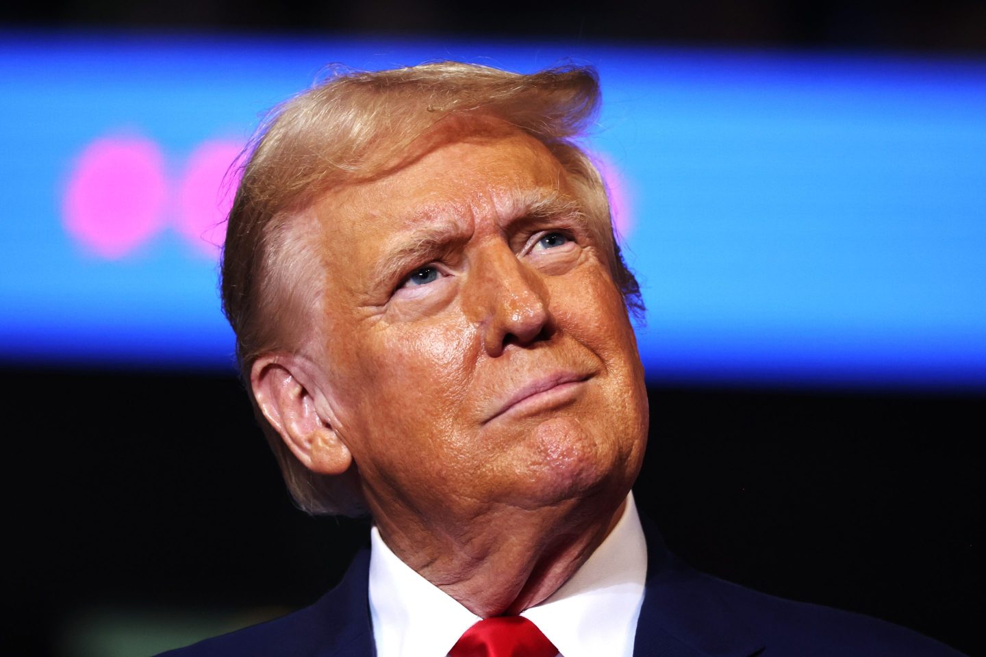 Trump Avujisha Meseji za Nyeti na Kiusalama 