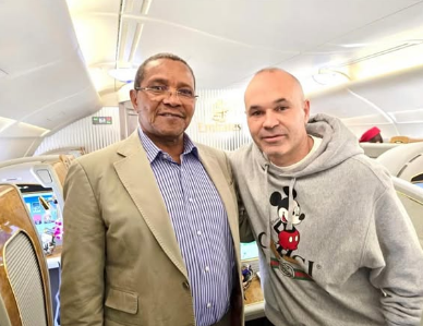 Kikwete na Iniesta Gwiji wa Barcelona